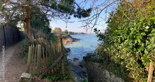 Beig-Meil au long de la côte en Bretagne Cornouaille Finistère France	