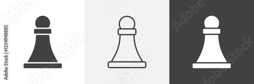 Chess pawn icons in Thin line black color. flat simple vector symbols illustration.
