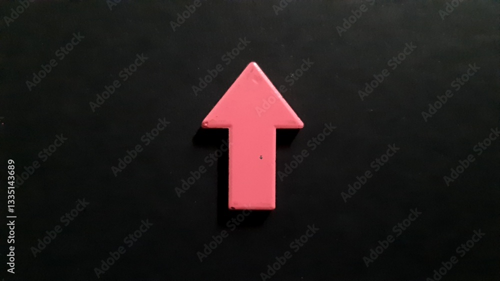 Fototapeta premium Up pointer sign in color pink with black background
