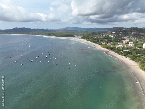 Obraz na płótnie Sailboats rest off Tamarindo Beach, Costa Rica w salonie