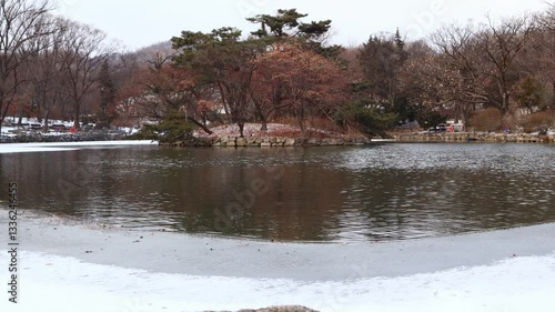 This is a winter scene of a pond in Changgyeonggung Palace.창경궁안에 있는 연못의 겨울풍경입니다. photo