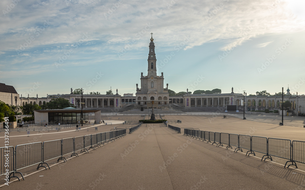 Obraz premium Overview exposure of the Sanctuary of Fatima, Shrine of Fatima, which is also known as the Basilica of Our Lady of Fatima in Portugal