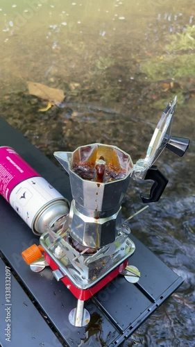 Brewing Coffee Outdoors with a Moka Pot – Nature’s Perfect Morning