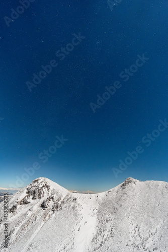 厳冬期 根石岳の夜空
