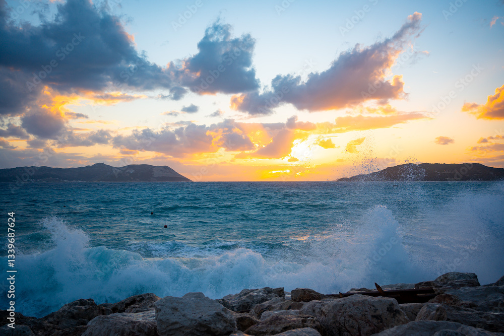 Fototapeta premium sunset over the sea