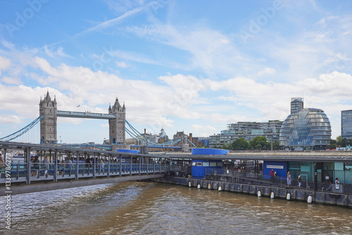 Obraz na płótnie View of Tower Bridge, City Hall, and Tower Millennium Pier taken from the riverside. w salonie