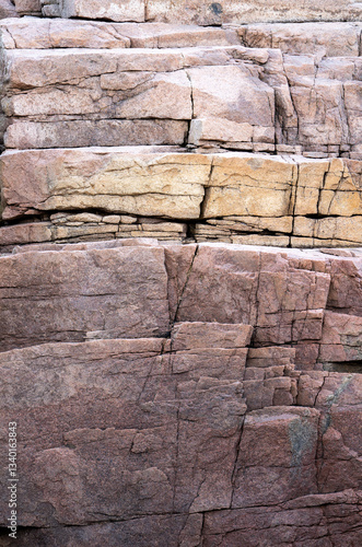 Obraz na płótnie Steps Of Pink Granite Rock Along Coast Of Acadia w salonie