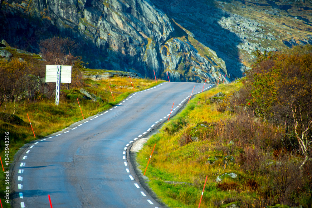 Obraz premium European Route E10 in Lofoten - Norway