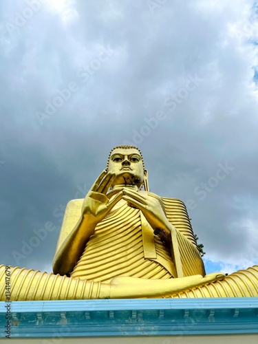 golden buddha statue