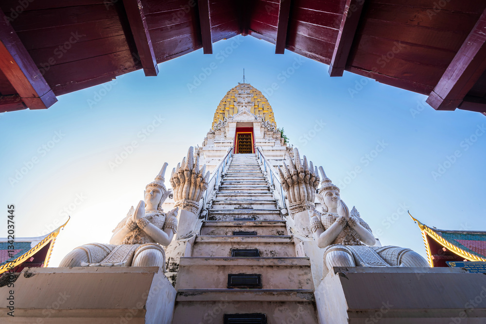 Climb the prang to pay homage to the Buddha's relics at a large Phra Si Rattana Mahathat is a Buddhist temple (wat) event tourist attractions It is a major tourist attraction Phitsanulok,Thailand.