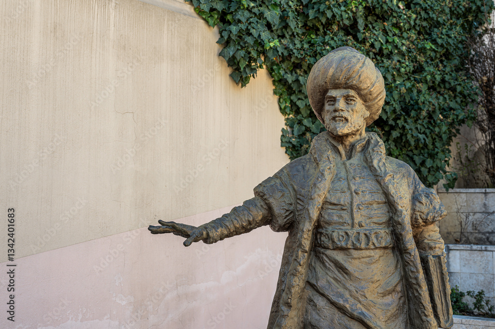 statue İbrahim Peçevi