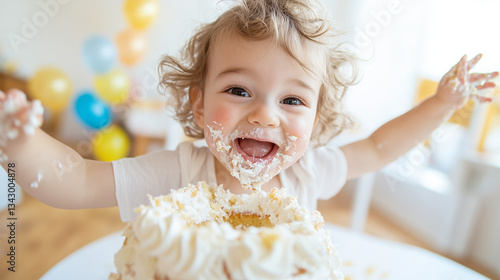Joyful Cake Smash: A baby w...