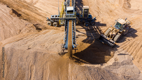 Foto Material Extracted from the Gold Mine