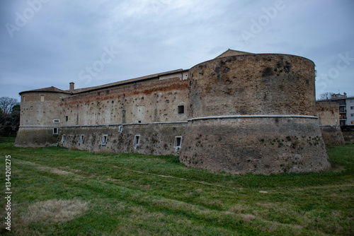 Wallpaper Mural Rocca Costanza, città di Pesaro, Marche Torontodigital.ca