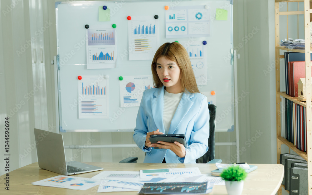 Analysts who study past consumer behavior in the market through statistical graphs to adapt and plan future marketing strategies. Analysts who study past consumer behavior in the market through statistical graphs to adapt and plan future marketing strategies.