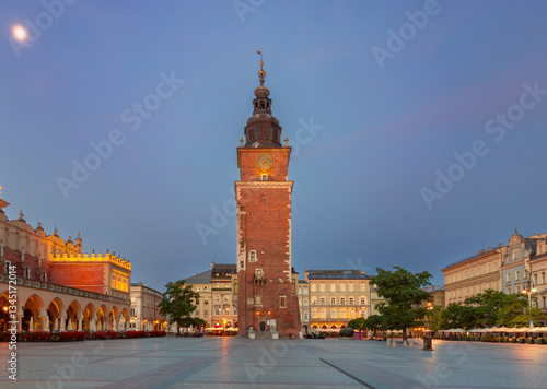 Obraz na płótnie Early morning view of the Town Hall Tower on the Main Square in Krakow, Poland w salonie