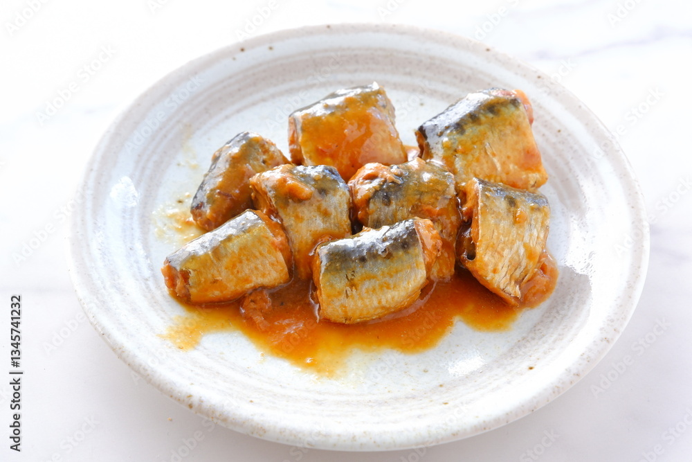 新鮮なイワシを味噌でじっくりと煮込んだ、イワシの味噌煮
新鮮なイワシを味噌でじっくりと煮込んだ、イワシの味噌煮