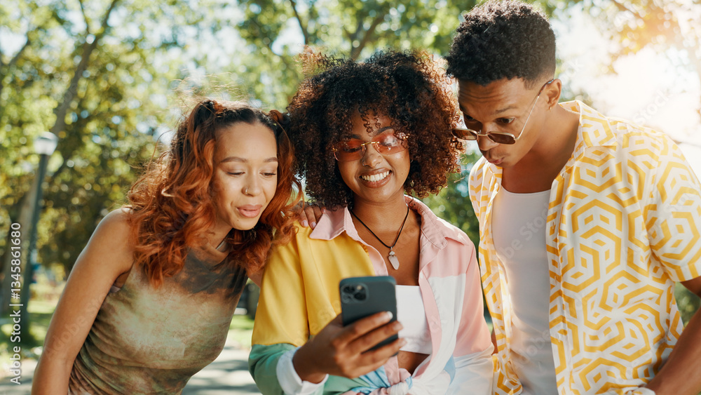 Obraz premium Friends, online and surprised with mobile at park for social media post, gossip news and internet drama. Gen z people, happy and smartphone with dating site, show text notification and reading chat