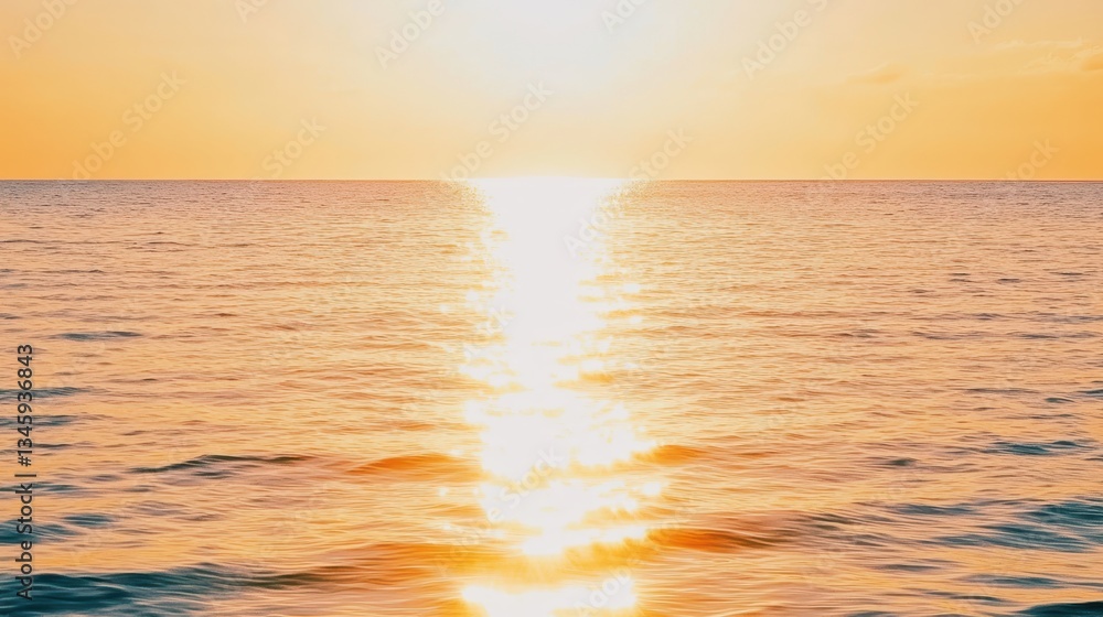 Obraz premium Glistening Sun Sets Over Expansive Ocean, Tranquil Scene