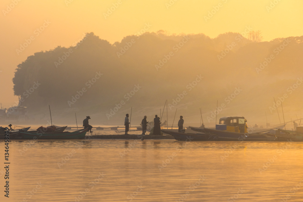 Fototapeta premium morning time view of Irrawaddy river, Nyaung-U, Myanmar