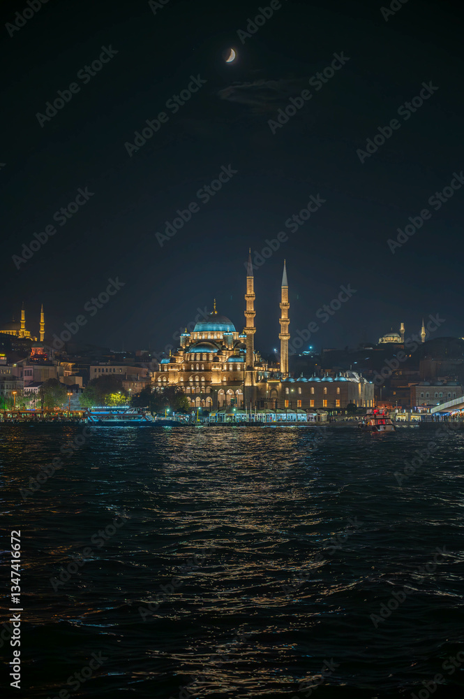 Obraz premium Istanbul City Night Photos Beautiful cityscapes photos