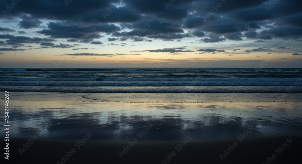 Fototapeta premium Serene Sunset Over Tranquil Ocean Waves Reflecting Cloudy Skies and Gentle Colors