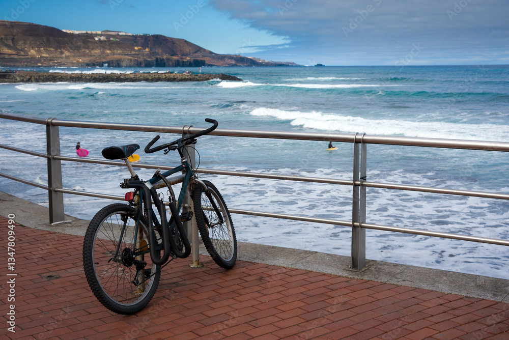Fototapeta premium Bicycle on the beach