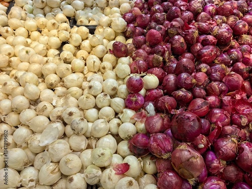 red and white onions