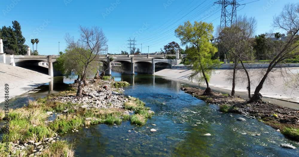 Glendale Narrows, LA River, Los Angeles, California, USA Glendale Narrows, LA River, Los Angeles, California, USA