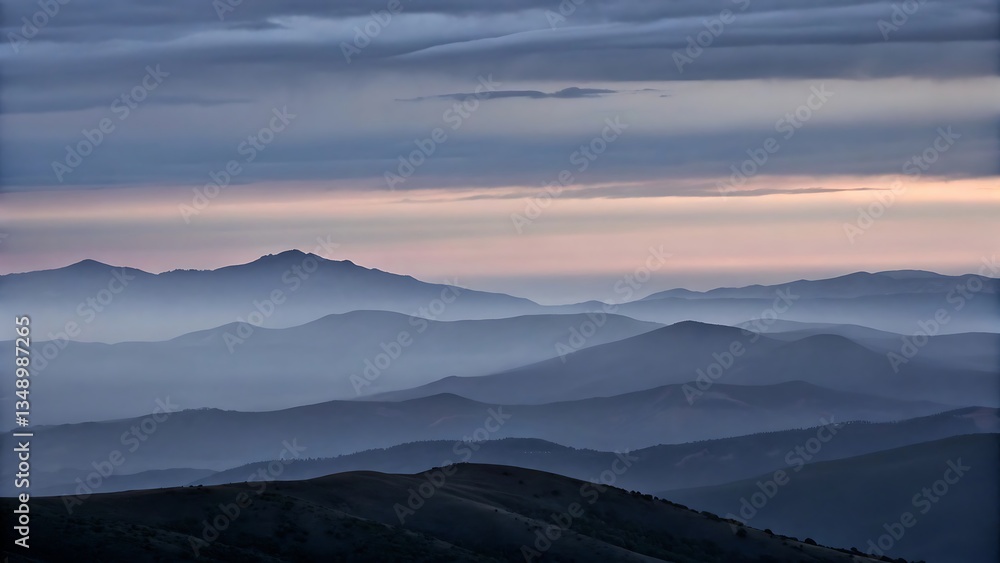 Obraz premium Misty Mountain Range at Dawn
