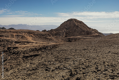 The plateau, before reaching the Gishron gorge