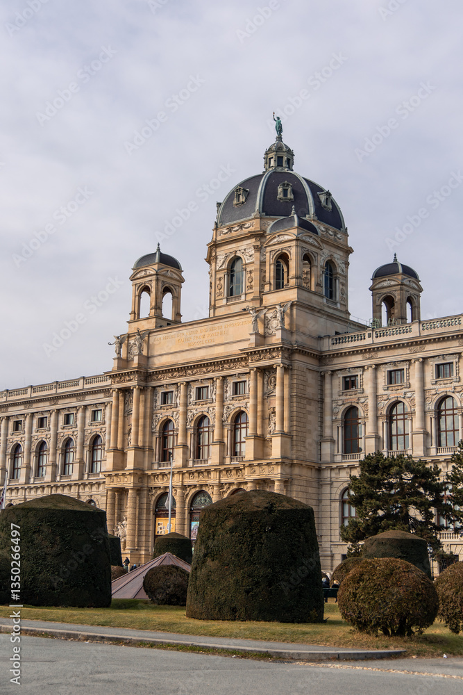 Naturhistorisches Museum in Vienna showing its beautiful architecture Naturhistorisches Museum in Vienna showing its beautiful architecture