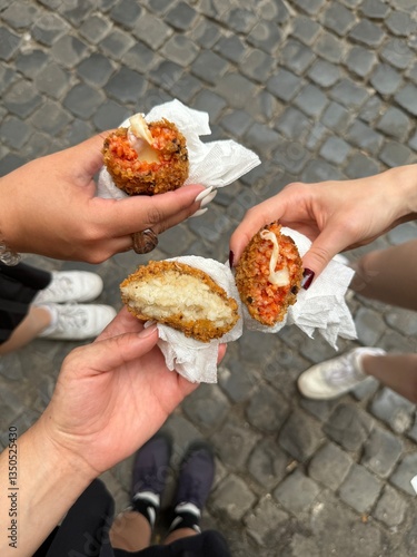 Fototapeta Naklejka Na Ścianę i Meble -  roman street food