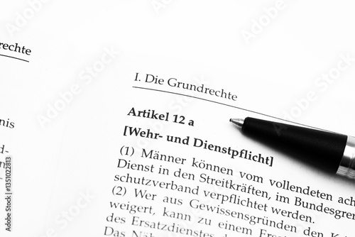 Obraz na płótnie Wehrpflicht Grundgesetz w salonie