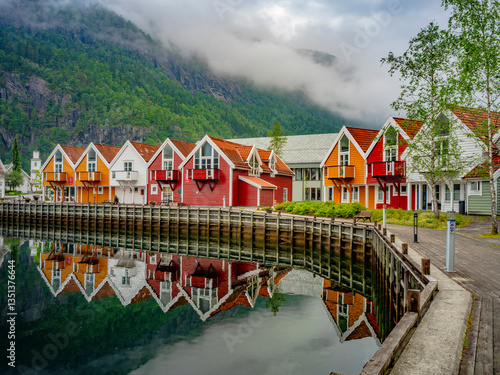 Obraz na płótnie Das verträumte Städtchen Mo in Norwegen w salonie