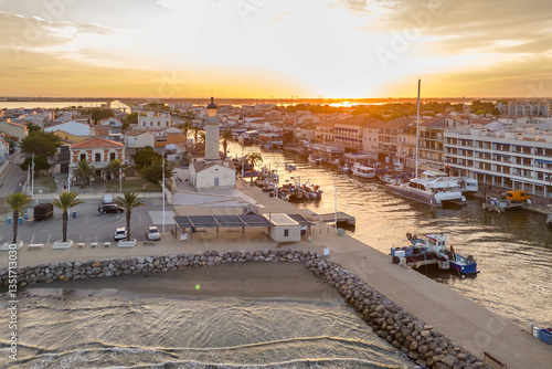 Obraz na płótnie Aerial view of the Grau du Roi fishing village at sunrise in Camargue, France w salonie