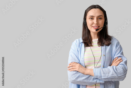 Female technical support ag...