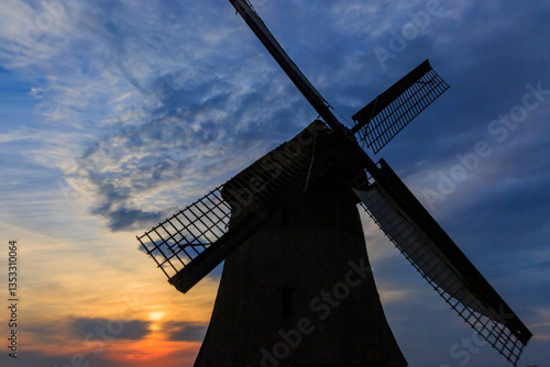 Obraz na płótnie Europe, the Netherlands, Holland. Schermerhorn, Schermer Mill Complex. Windmills. w salonie