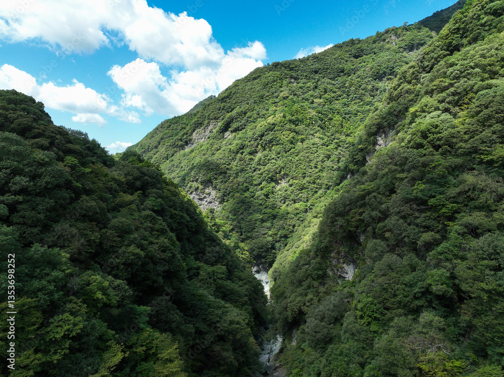 愛媛県西条市 止呂峡の風景