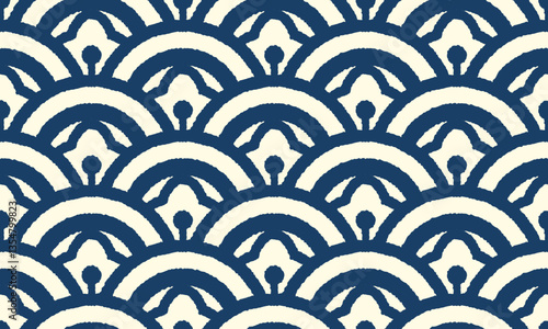 25032303 blue on whight overlapping scale seamless pattern