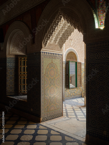 Obraz na płótnie Telouet Kasbah room doorway framed by islamic stucco work, Morcocco w salonie