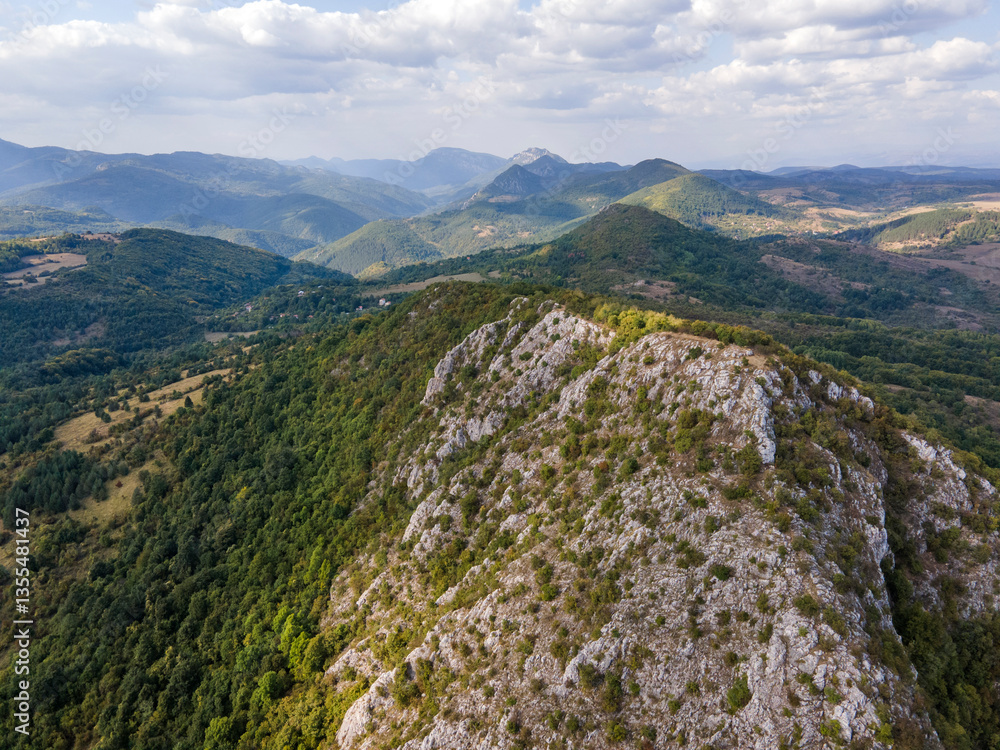 Fototapeta premium Amazing Autumn Landscape of Greben Mountain, Bulgaria