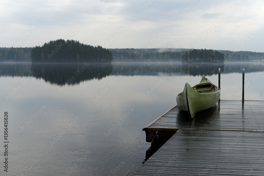 Obraz premium canoe on lake