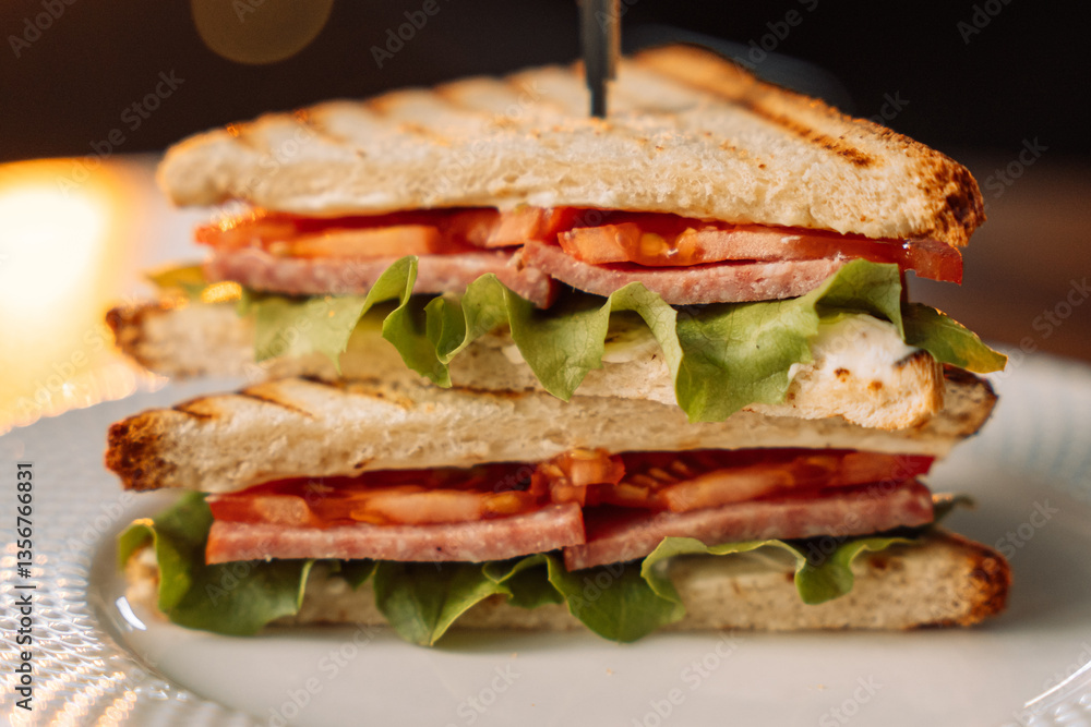 Grilled Ham and Tomato Triangle Sandwiches Grilled Ham and Tomato Triangle Sandwiches