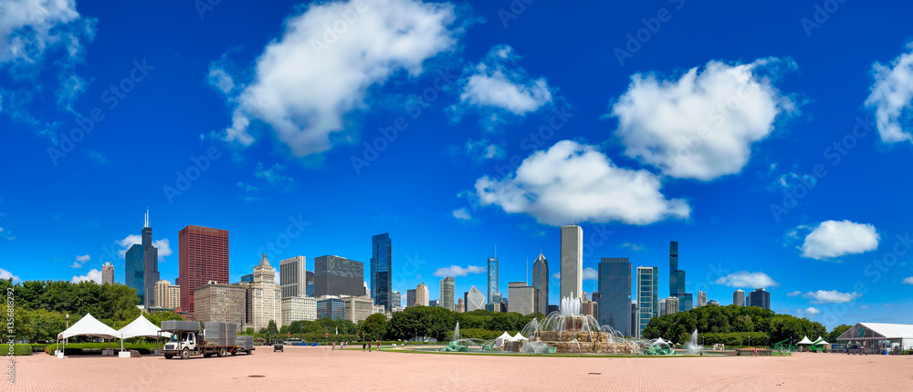 Panoramic view of Downtown Chicago skyline from Grant Park on a summer day