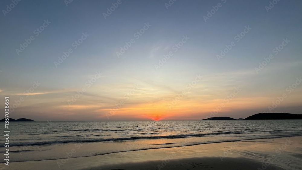 Obraz premium sunset at the beach