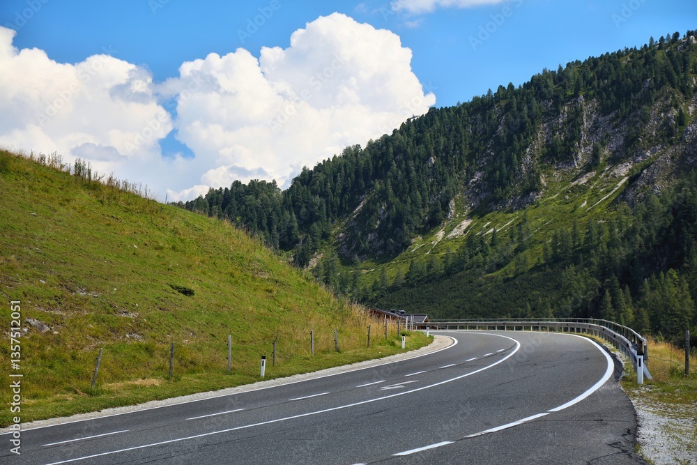 Naklejka premium Obertauern mountain road curver in Austria