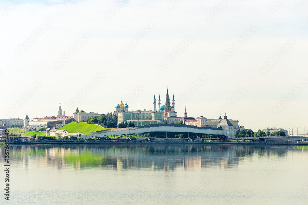 Obraz premium Picturesque view of the Kazan Kremlin and the Kazanka River. Russia
