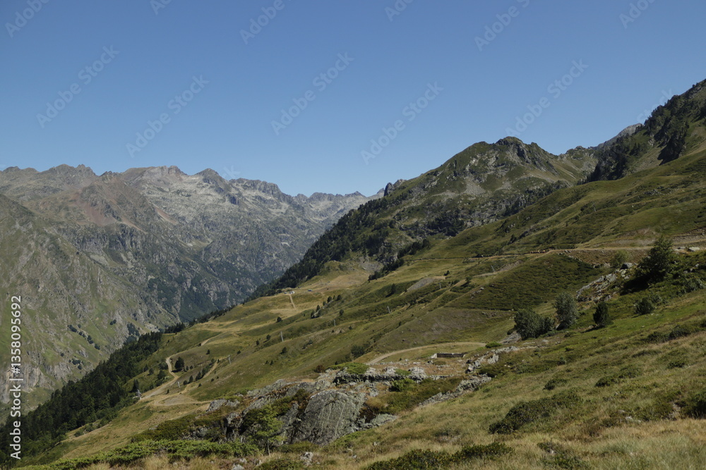 ARTOUSTE LARUNS. PIRINEO FRANCES. EUROPA. 