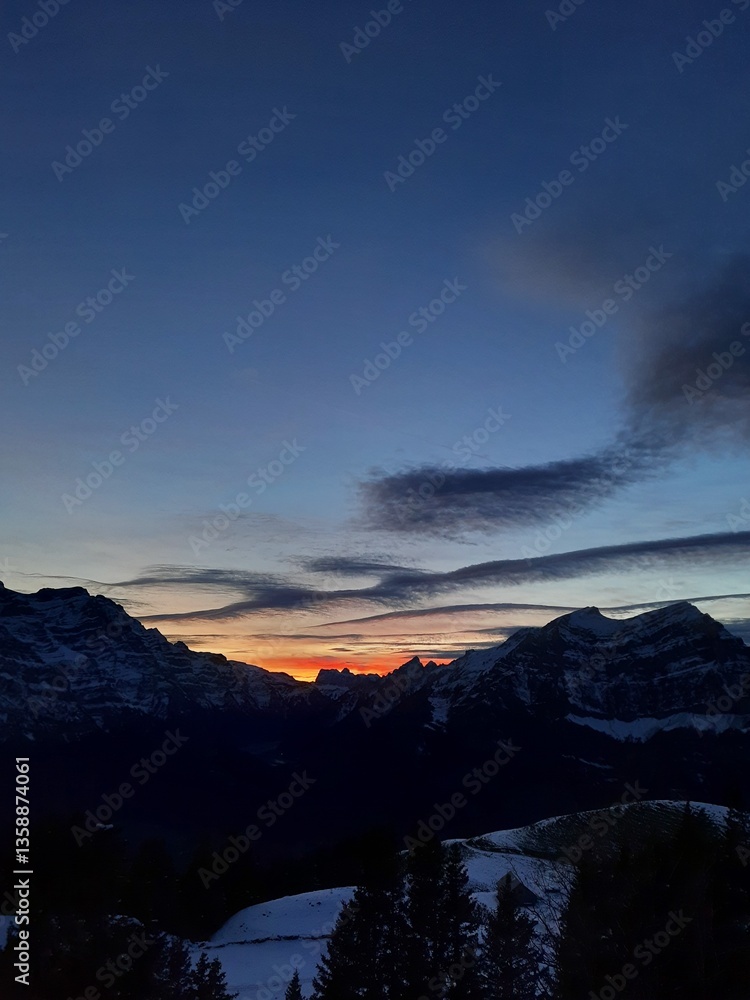 Fototapeta premium Magical sunset in the Swiss Alps